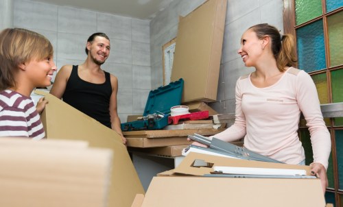 Careful loading and transport for home or office removals