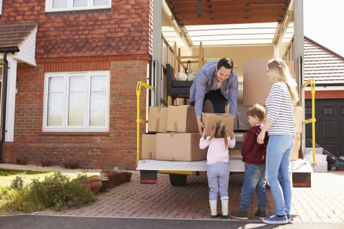 Moving boxes and packing materials for homes in Notting Hill