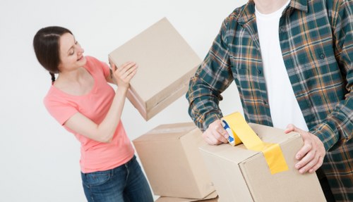 Movers preparing a transparent quote for a small Notting Hill flat move