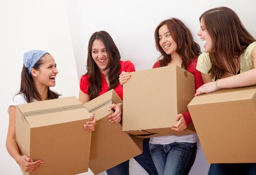 Commercial van transport service near Notting Hill
